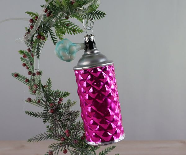 Weihnachtskugel Haarspray