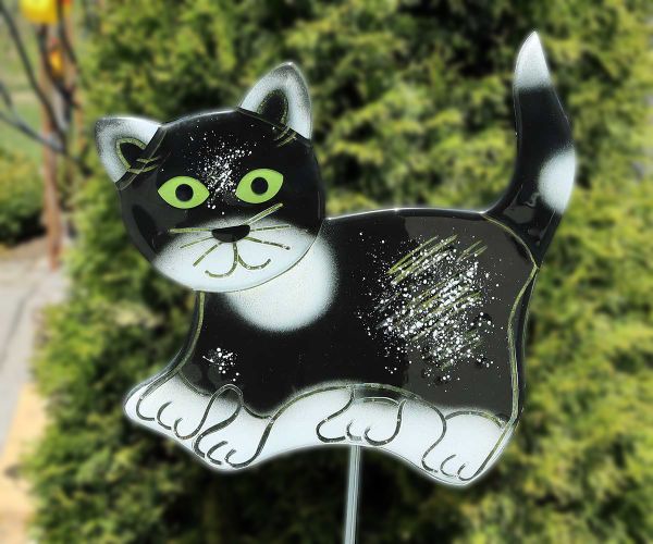 Schwarze Katze aus Kristallglas