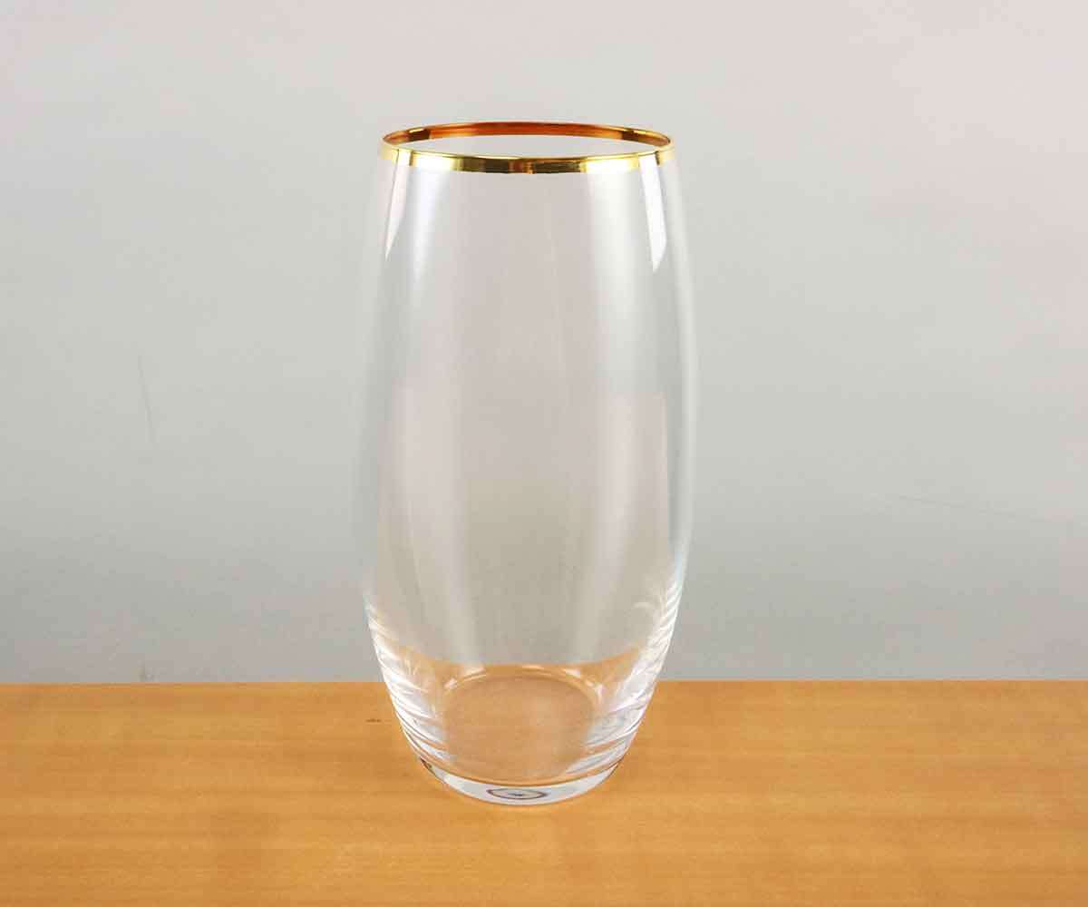 Trinkglas mit Goldrand