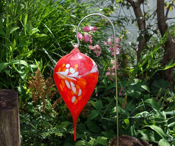 Roter Spitztropfen