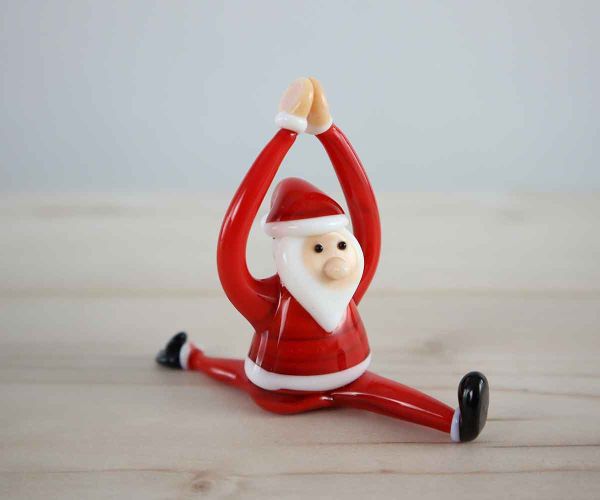 Glasfigur Yoga Weihnachtsmann