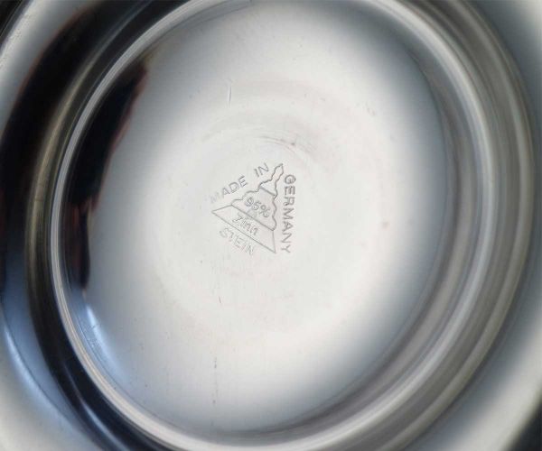 Bierkrug mit Zinndeckel inkl. Muschelgravur 0,5l
