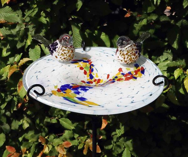 Weiß-Bunte Vogeltränke aus Glas