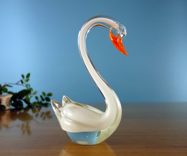 Glastier Schwan weiß
