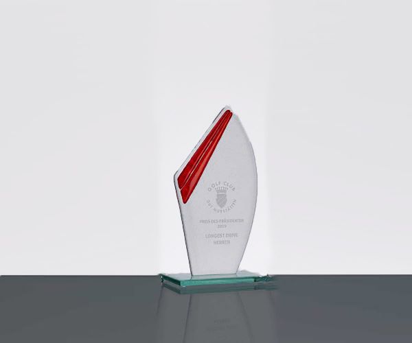 Kristall-Trophäe mit Farbglas-Elementen (rot-orange)