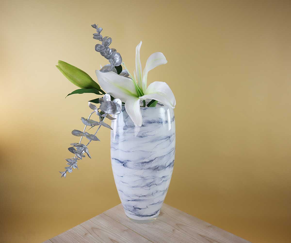Bodenvase aus Glas in weiß marmoriert 38 cm