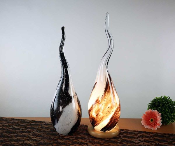 Flammenkugel weiß / schwarz mit Glimmer