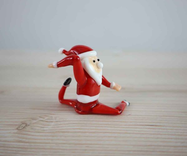 Glasfigur Yoga Weihnachtsmann